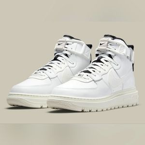 Nike White and Black Women's Sneakers